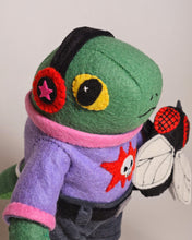 Load image into Gallery viewer, [Made to Order] Lizard Guy
