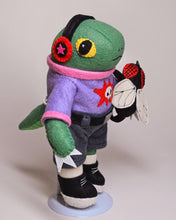 Load image into Gallery viewer, [Made to Order] Lizard Guy
