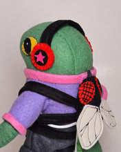 Load image into Gallery viewer, [Made to Order] Lizard Guy

